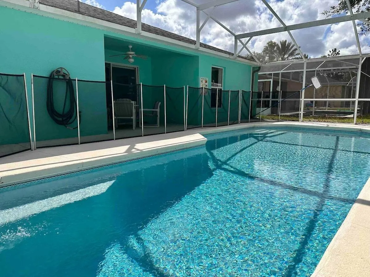 Cozy Davenport Rooms Near Posner Park Shopping & Dining Holiday home